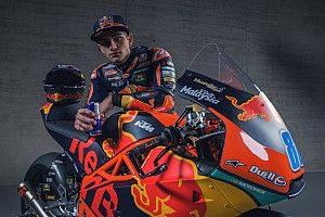 Martín, el campeón de Moto3 español, muestra sus nuevos colores de guerra