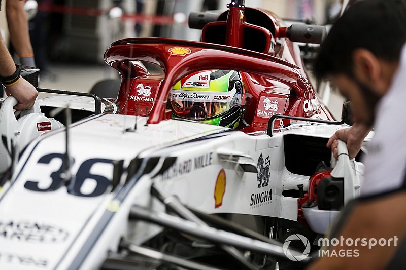 Giovinazzi looft Raikkonen: "Alfa Romeo staat vierde dankzij hem"