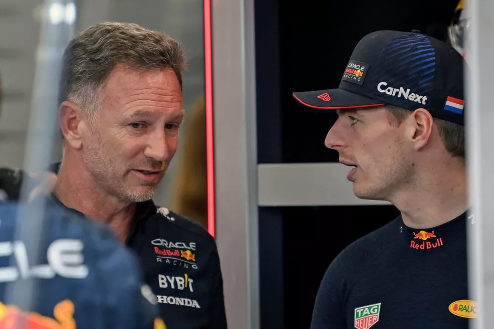 Christian Horner, diretor de equipe da Red Bull Racing, com Max Verstappen, Red Bull Racing