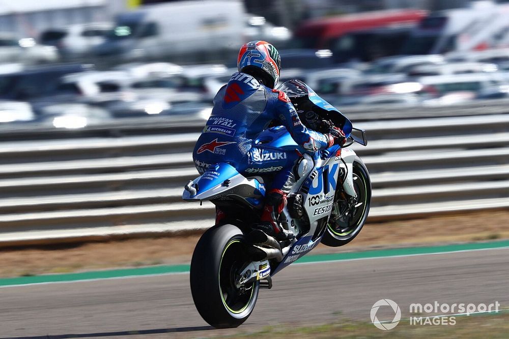 Ринс выиграл Гран При Арагона, Мир вышел в лидеры MotoGP