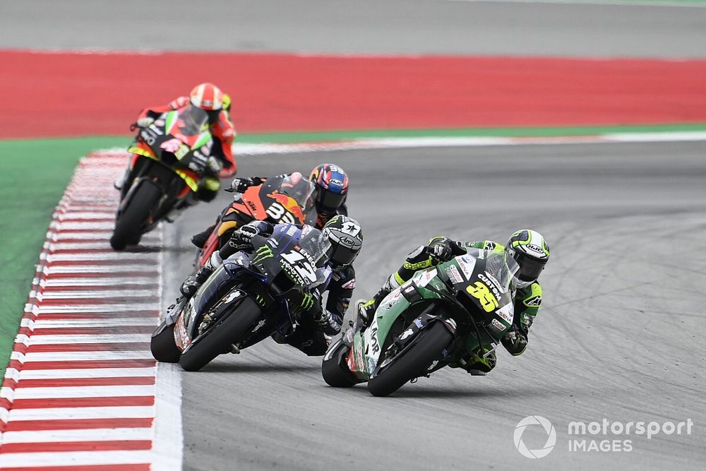 Crutchlow serre les dents et obtient un premier top 10