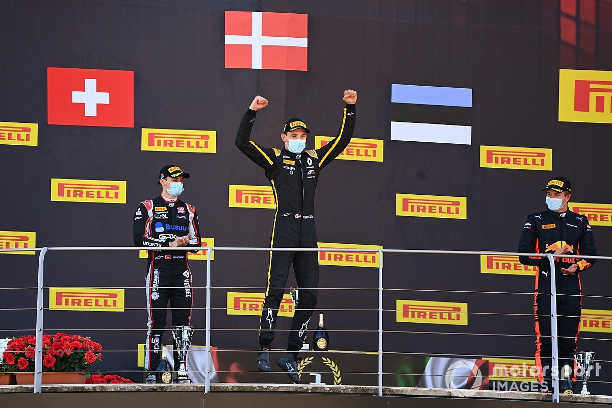 Lundgaard gana y Schumacher sigue al frente