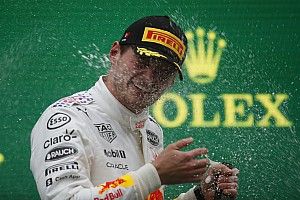 Max Verstappen il pilota più popolare, McLaren team preferito