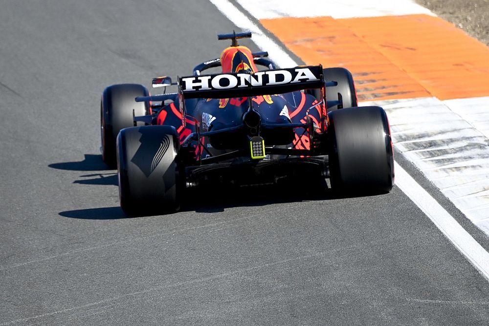 СМИ: Red Bull заменит логотипы Honda по ходу Гран При США