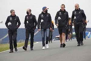 F1-update: Verstappen onder indruk van Zandvoort, Russell weet het al