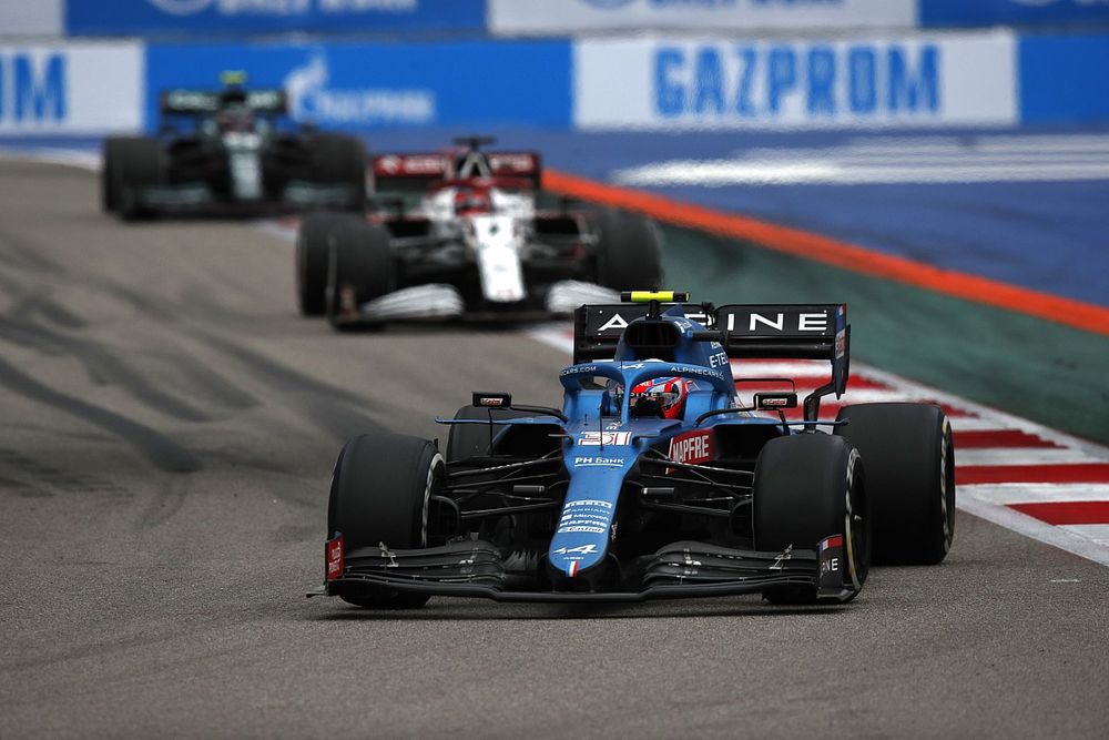 Ocon puntloos weg uit Rusland: “Een van lastigste zondagen van 2021”