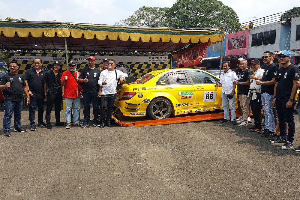 Mercedes W204 Racing Tim Akan Jajal Sirkuit Mandalika