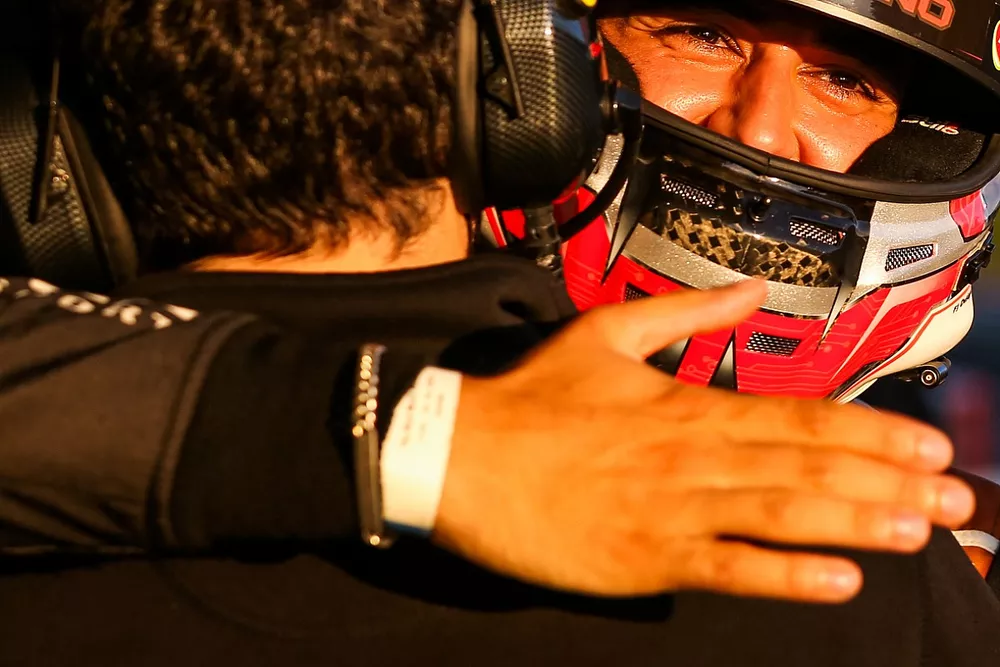 Pole sitter Mikel Azcona, Zengo Motorsport CUPRA Leon Competición