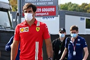 Sainz: "Zandvoort yarışında beni yavaşlatan şeyi bulduk"