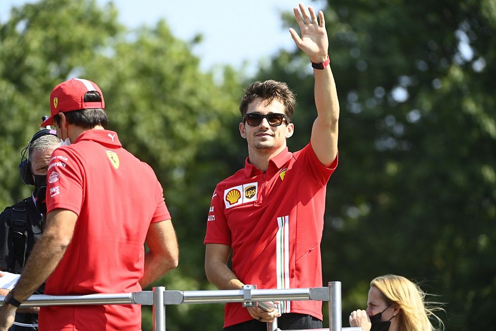 Leclerc, Ferrari ile yeni kontrat imzalamak istiyor