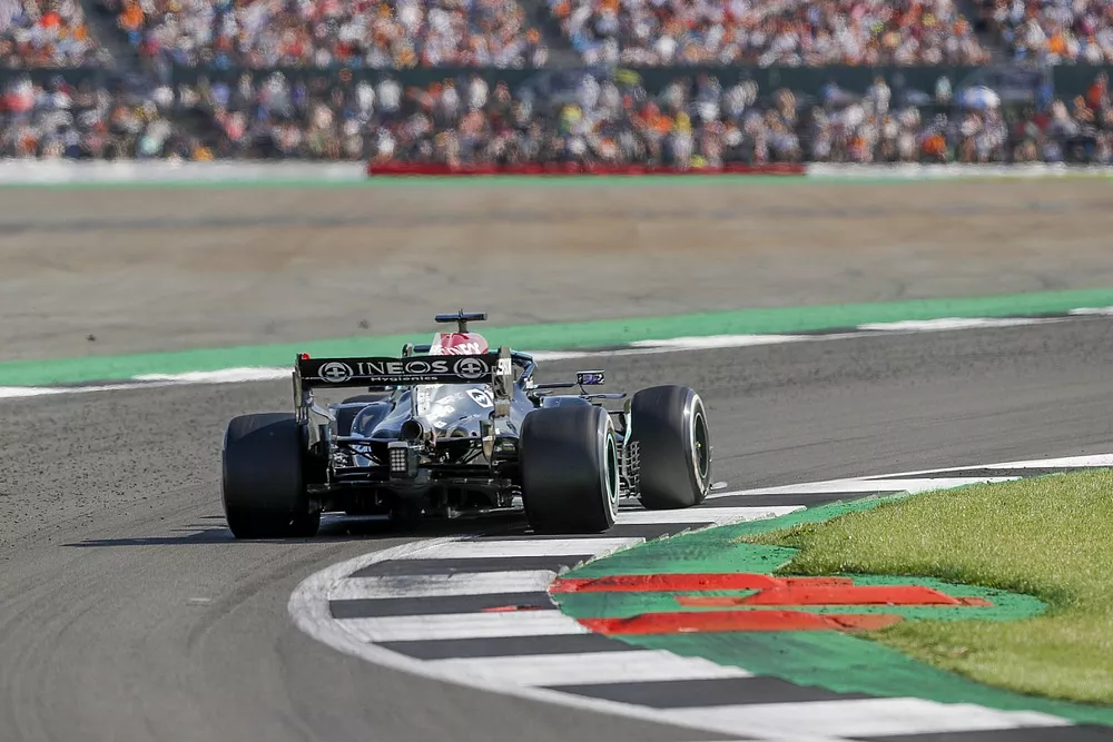 Lewis Hamilton, Mercedes W12