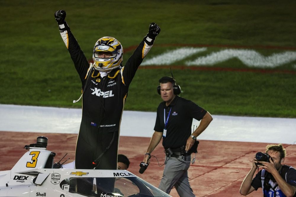 Scott McLaughlin, Team Penske Chevrolet, tras ganar