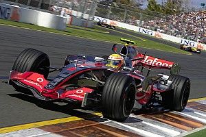 Retro: Hoe Hamilton als een komeet in de Formule 1 binnenkwam