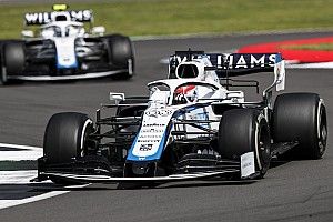 Russell spreekt van 'trieste dag' voor Williams, Latifi geschokt
