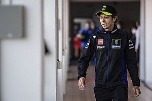 Rossi: Yamaha trabaja arduamente con el problema del motor