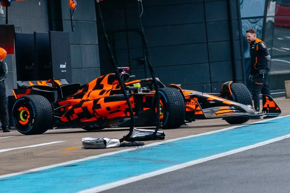 McLaren MCL39