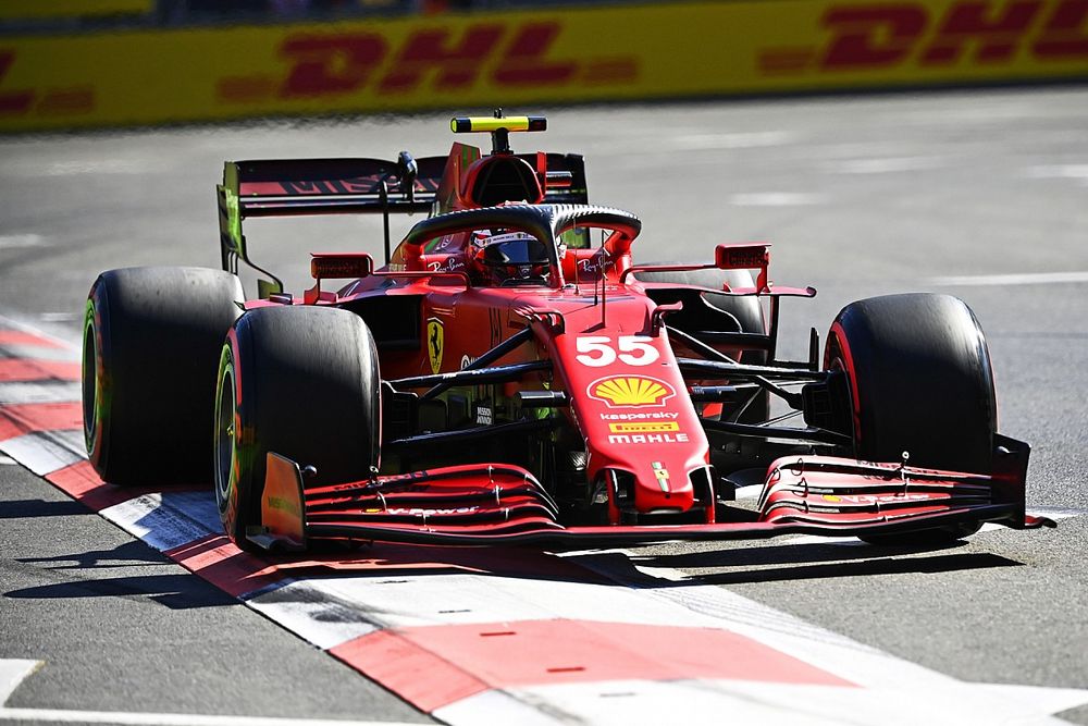 Ferrari стала третьей силой в Ф1. Но ее поул в Баку – иллюзия