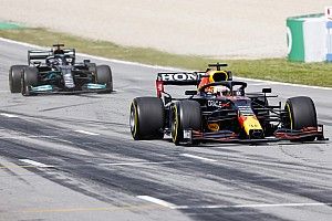 Brown: Hamilton and Verstappen crash is a "matter of time"