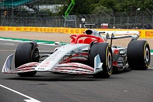 F1、2022年から週末のフォーマット変更を検討。金曜午前は、チームがマシンを解説するセッションに?