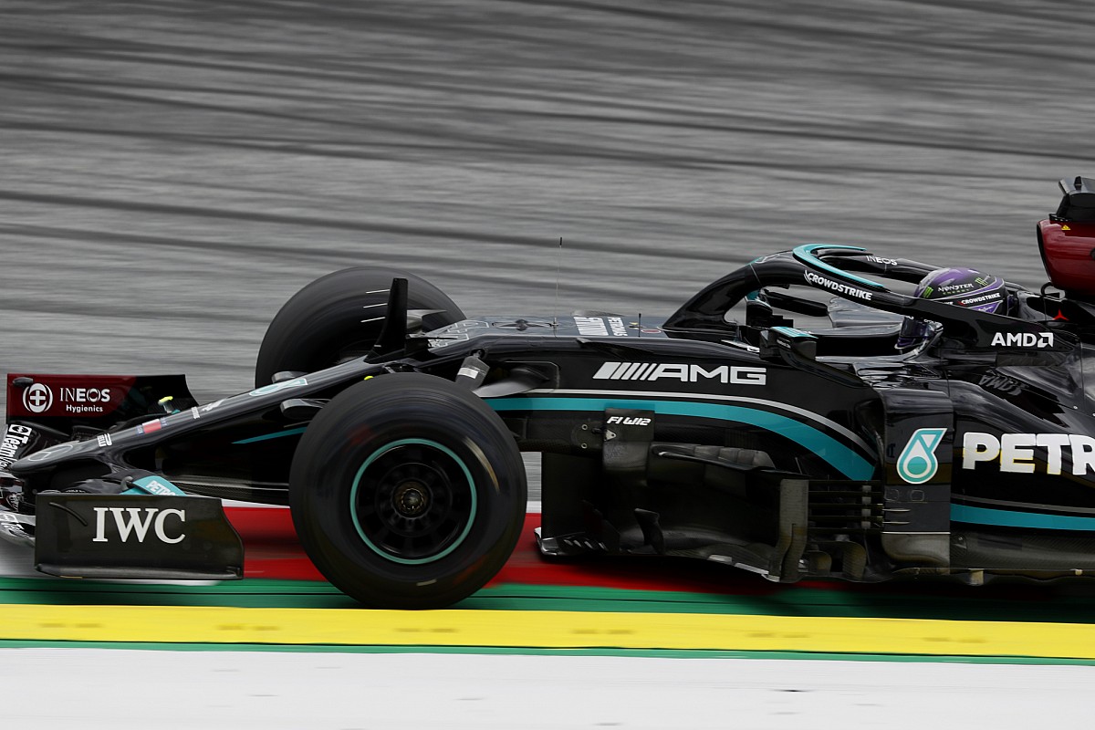 F1, Austria, Libere 2: la Mercedes tira fuori le unghie