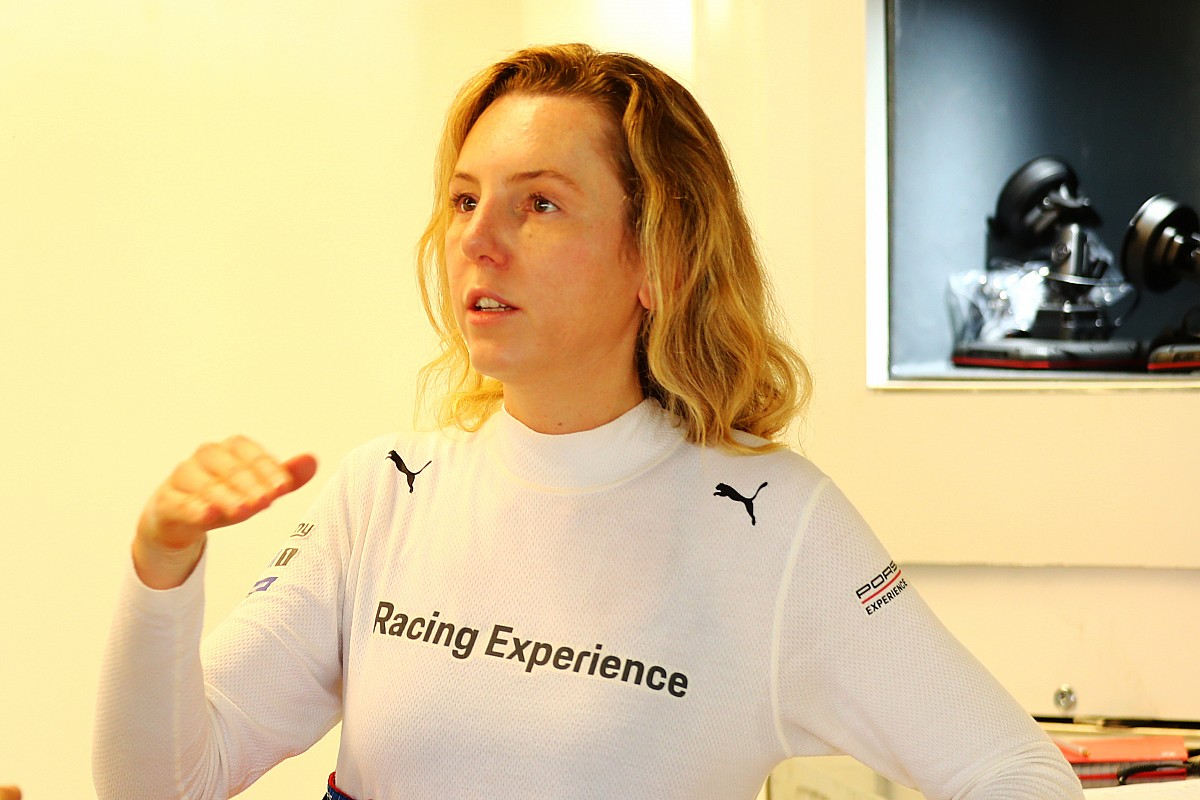 Porsche Cup: Única mulher do grid, Carol Aranha avisa que “não caiu de paraquedas” na pista