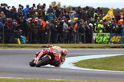 Avustralya MotoGP: Vinales son turda kaza yaptı, Marquez kazandı!