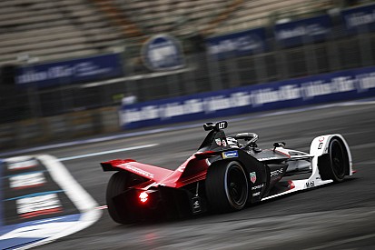Lotterer offre à Porsche sa première pole position