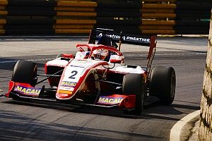 Macau GP: Armstrong tops record-breaking opening practice