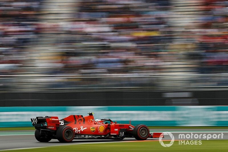 Ferrari carries out pre-race gearbox check on Leclerc's car