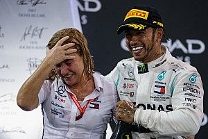 Hamilton desea que una mujer llegue y "arrase" con la F1