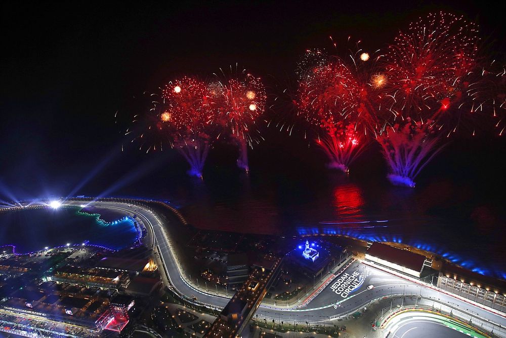Motorsport.com Nederland wenst alle lezers een goed maar bovenal gezond 2022!
