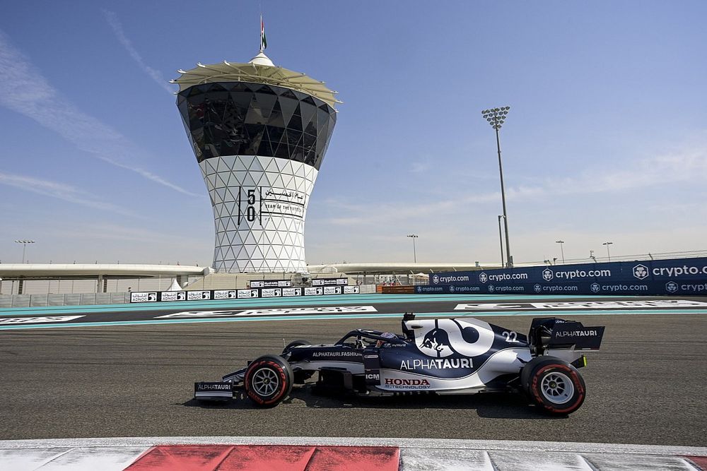 F1アブダビFP3速報:ハミルトンがトップで予選へ。フェルスタッペン2番手、好調の角田裕毅6番手