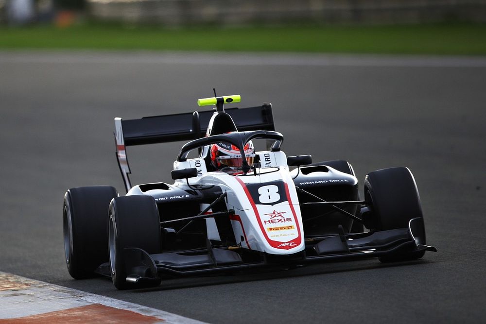 Saucy bovenaan op laatste Formule 3-testdag in Valencia