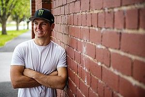Tickford signs Waters to new multi-year deal