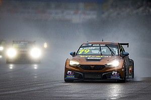 WTCR: Huff történelmi zengős sikert aratott, Tassi majdnem a dobogón