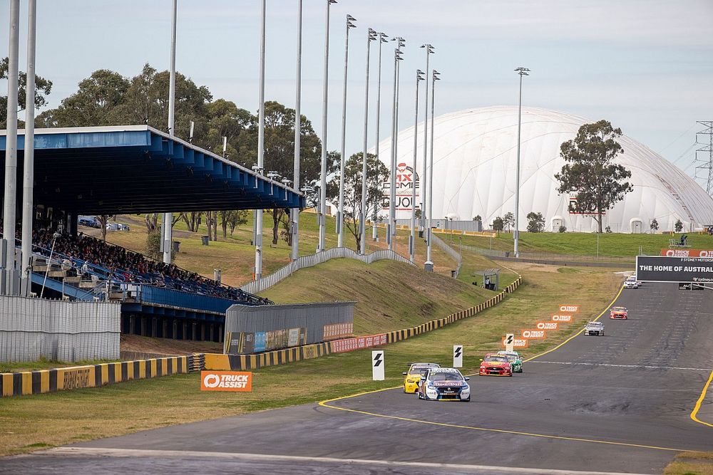 10,000 spectator target for Sydney Supercars events