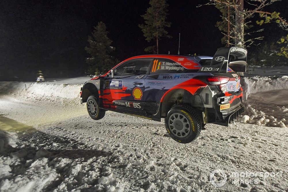 Thierry Neuville vise la deuxième place en Finlande