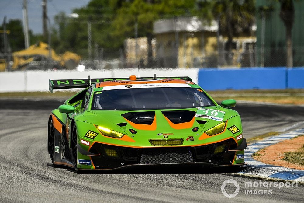 #19 GRT Grasser Racing Team Lamborghini Huracan GT3, GTD: Franck Perera, Tim Zimmermann, Stephen Simpson