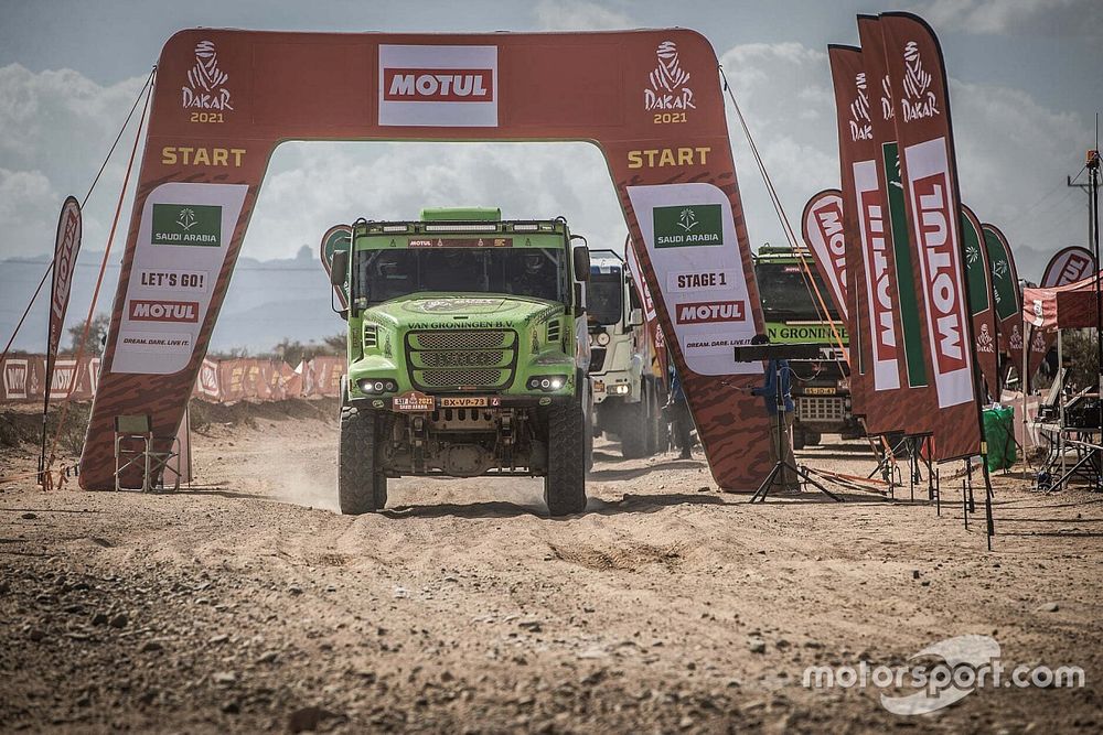 Debutant Van Groningen vervolgt de Dakar voor spek en bonen
