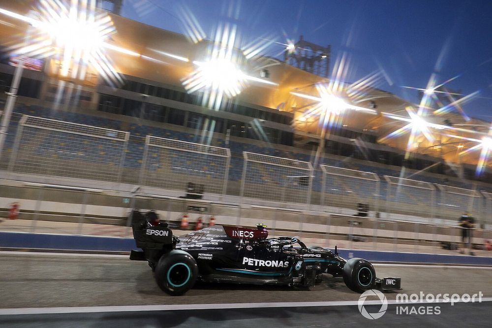 Боттас вывел Mercedes в лидеры тестов по итогам двух дней
