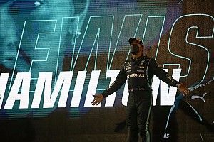 Bahrain GP: Hamilton holds off Verstappen to win epic duel