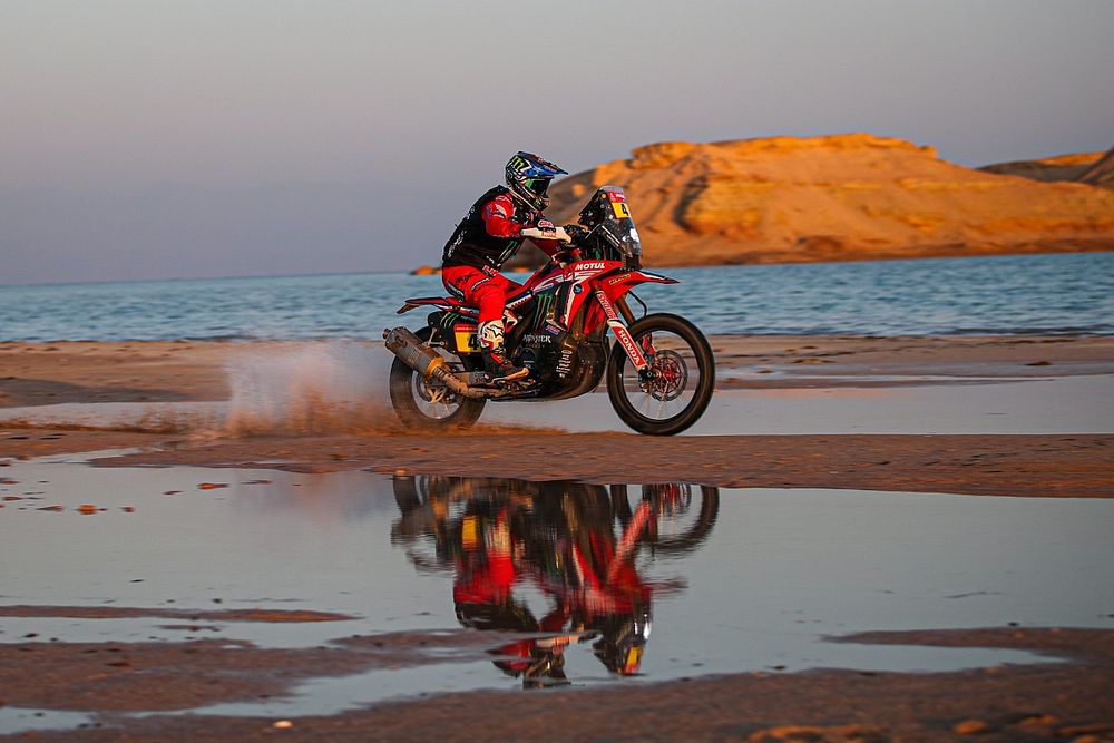 Etape 9 Dakar: Cornejo Perpanjang Keunggulan