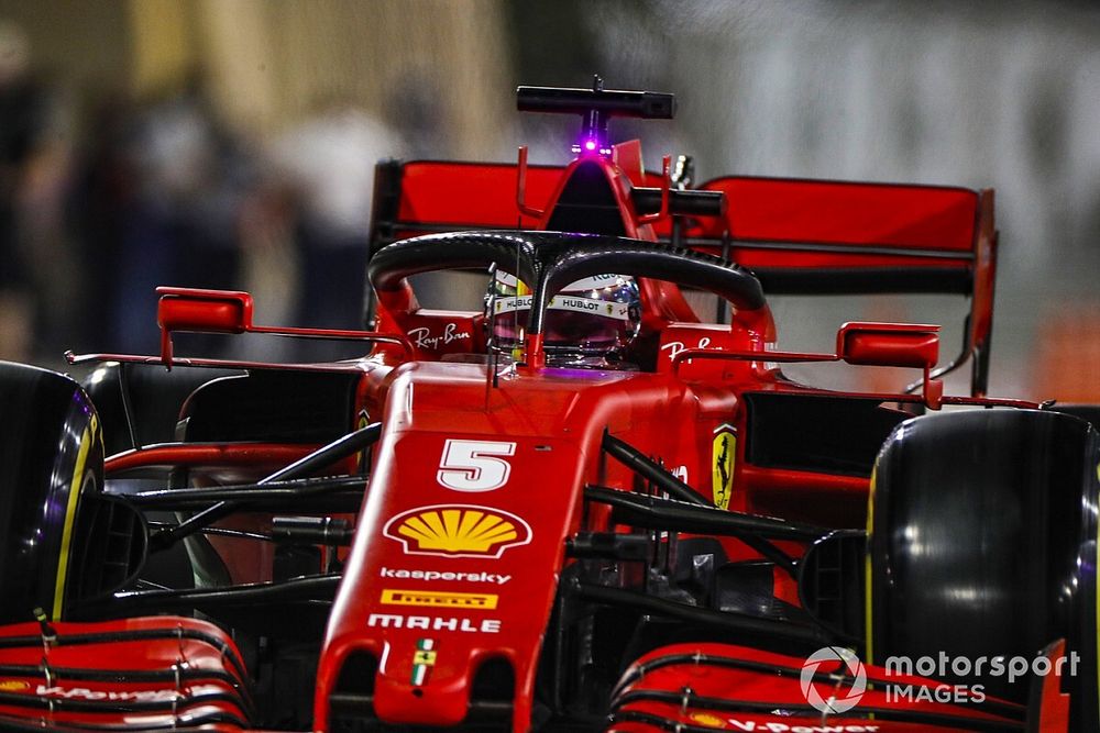 Vettel: "Yarış hakkında konuşmasak daha iyi olacak"