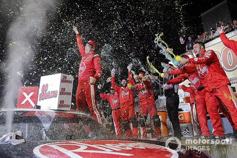 Race winner Christopher Bell, Joe Gibbs Racing, Toyota Camry Rheem