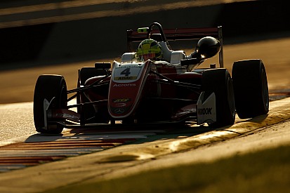 Victoria y liderato para Schumacher; Palou impresiona con su podio