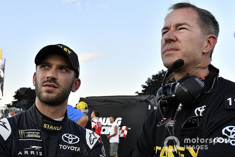 Joe Gibbs Racing nombra nuevo jefe de equipo para Daniel Suarez
