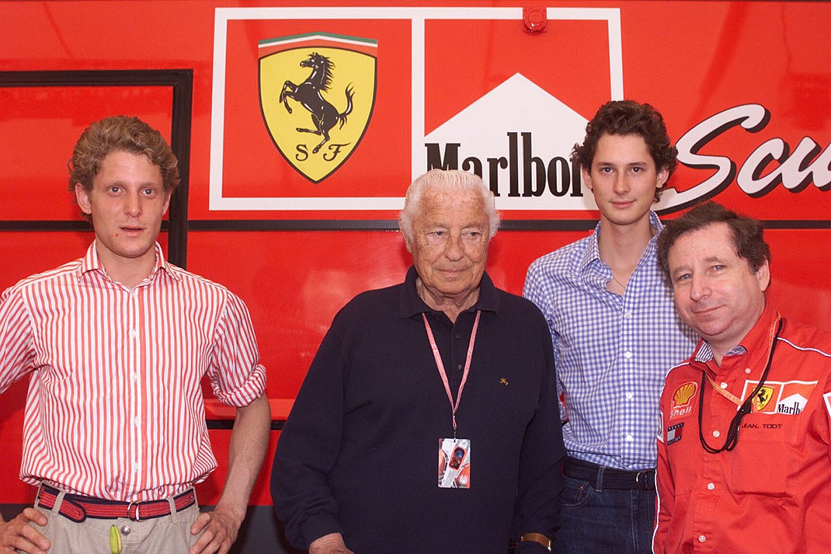 Elkann: "Gianni Agnelli olsa Ferrari'nin durumuna üzülürdü"