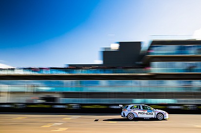 The Bend TCR: Brown wins crash-affected second race