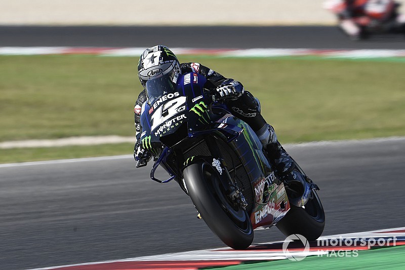 Pole para Viñales; encontronazo entre Márquez y Rossi