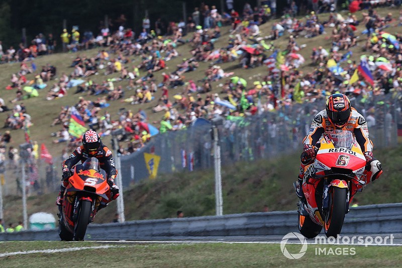 Bradl: Komentarze Crutchlowa są bezproduktywne